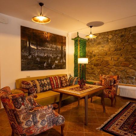 Mood Hotel Kazbegi Esterno foto