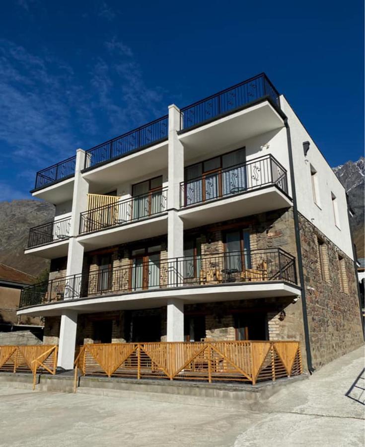 Mood Hotel Kazbegi Esterno foto