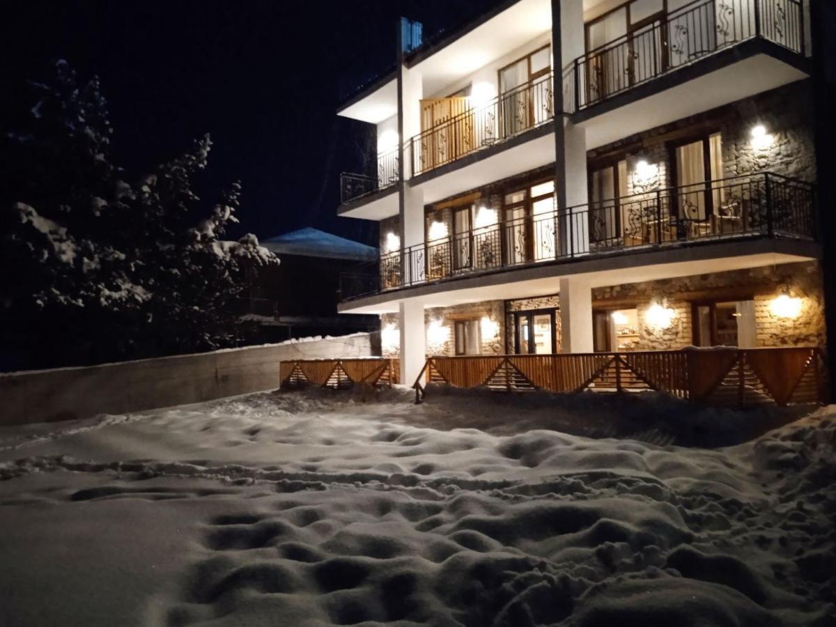 Mood Hotel Kazbegi Esterno foto