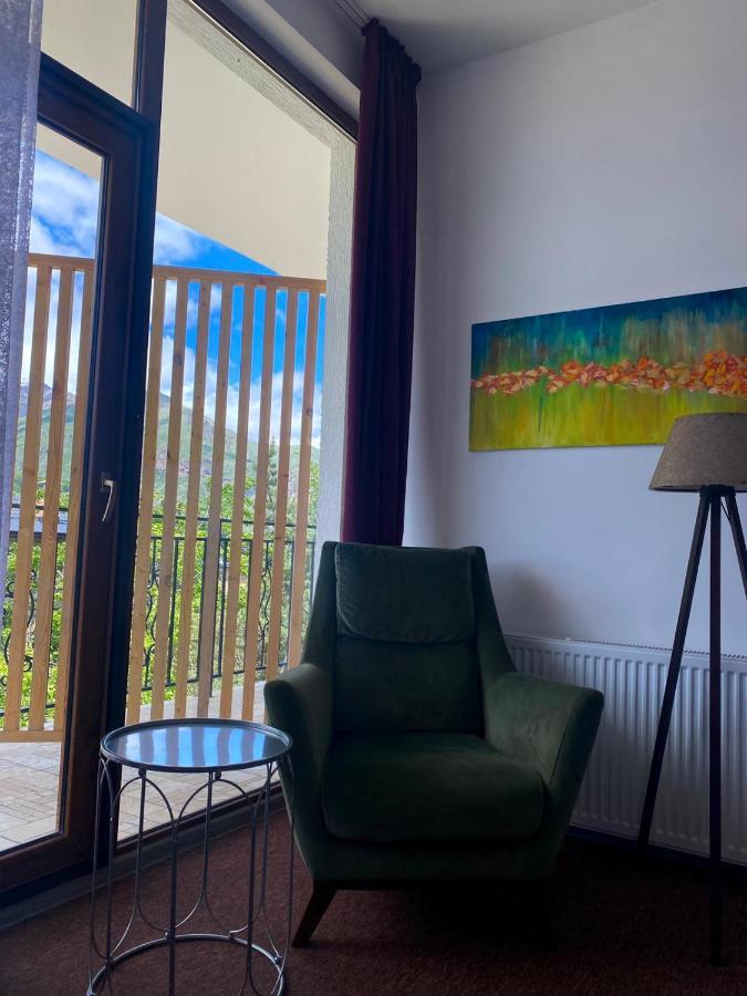 Mood Hotel Kazbegi Esterno foto