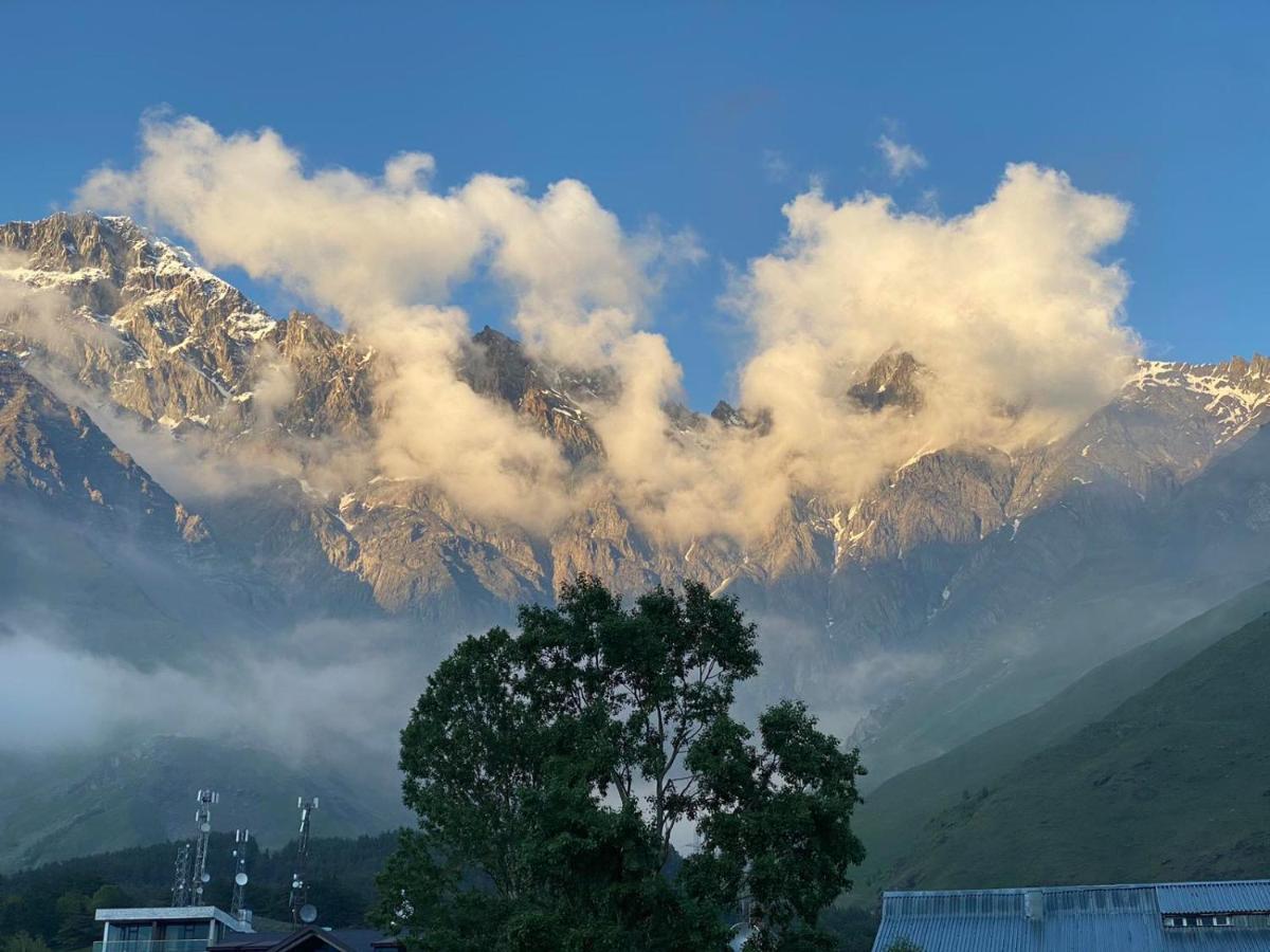 Mood Hotel Kazbegi Esterno foto