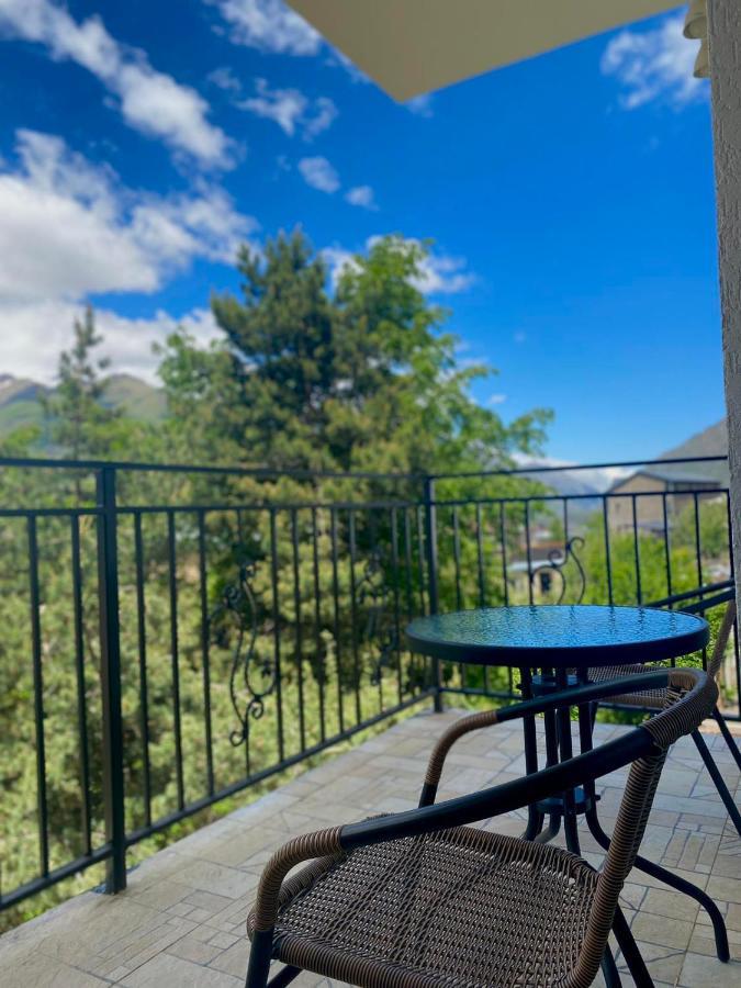 Mood Hotel Kazbegi Esterno foto