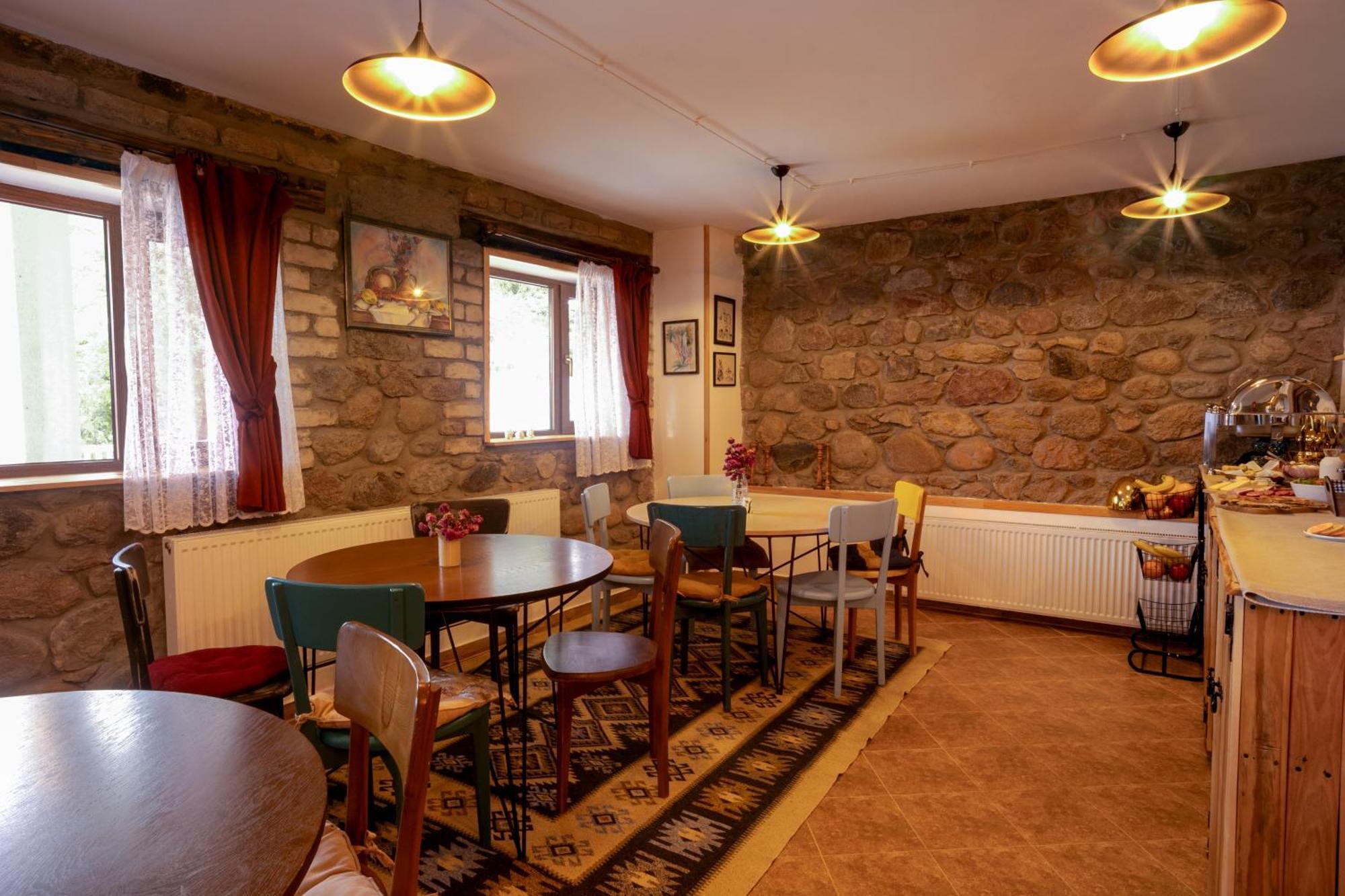 Mood Hotel Kazbegi Esterno foto