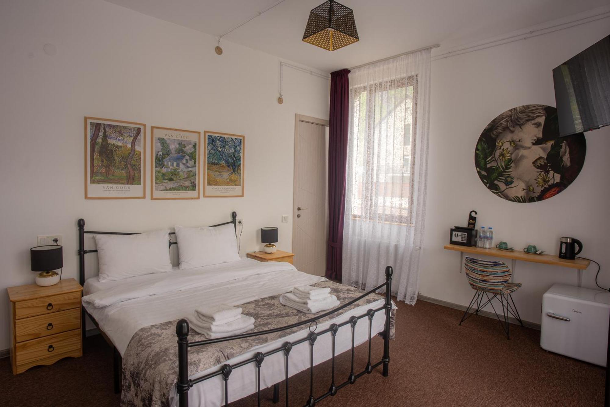 Mood Hotel Kazbegi Esterno foto
