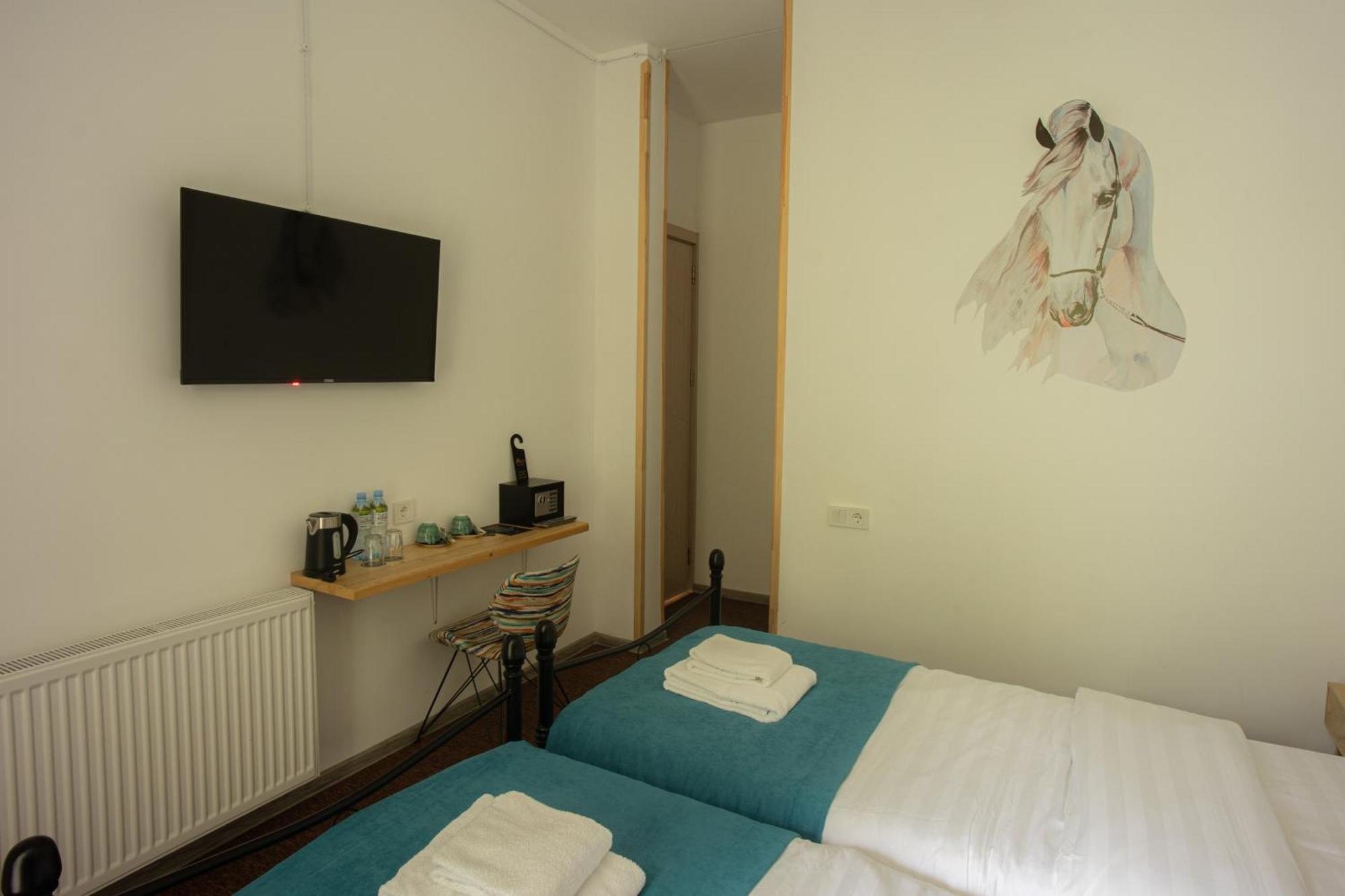 Mood Hotel Kazbegi Esterno foto